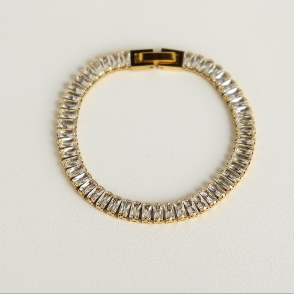 Cubic Zirconia Chain Bracelet | Gold Plated Stainless Steel - Picture 4 of 4